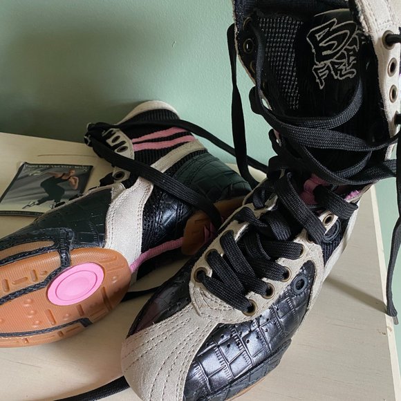 NWT Brian Freedman Dance Sneakers - Picture 2 of 5